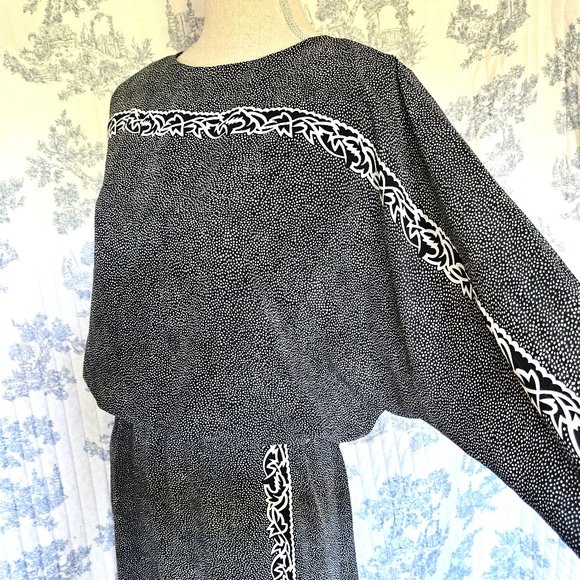 Size S to M Vintage 1980s Missy Houses Dolman Sleeve Dress - Picture 9 of 12